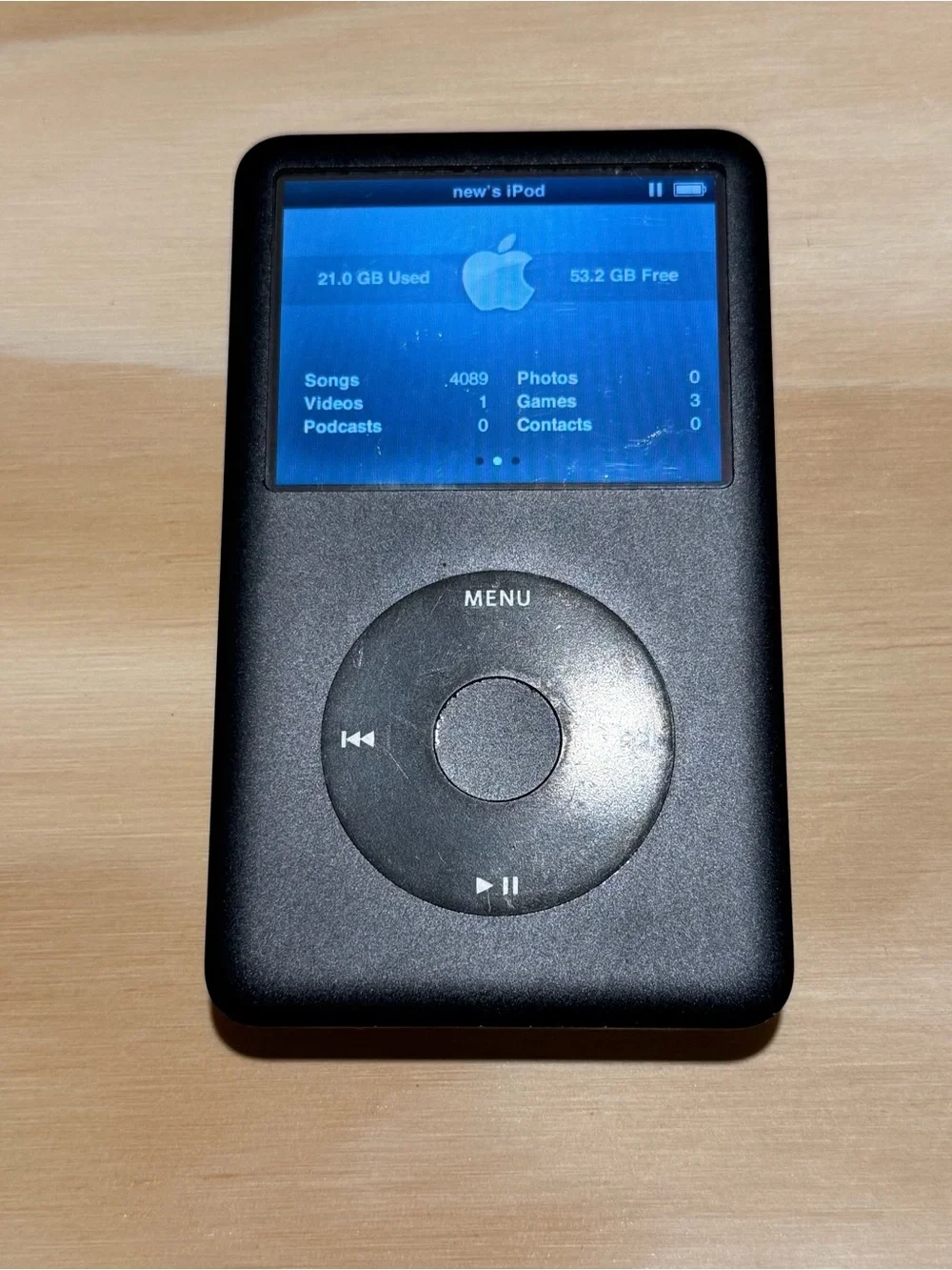 iPod Model:A1238 6thGEN 80GB Blk Tested Bad Battery 30m-1HR w/4089Song-Charg!!